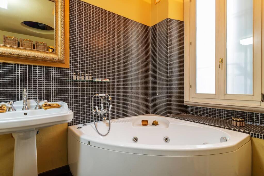 Апартаменти Maggio Flexyrent A.C. - Wifi Мілан Екстер'єр фото